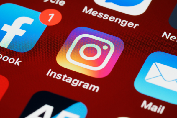 Descubra os Melhores Horários para Postar no Instagram e Impulsionar Seu Engajamento
